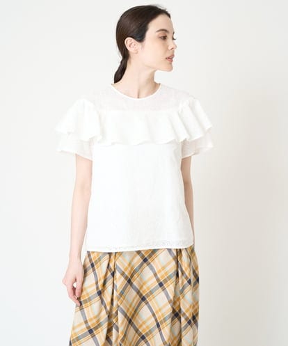 アイレット刺繍フリルブラウス